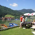 招待所 霍斯比特酒店 魏森湖